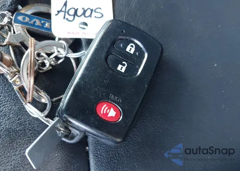 2015 Toyota Prius Persona Series Special Edition z USA, uszkodzony, nr VIN JTDKN3DU5F0411279